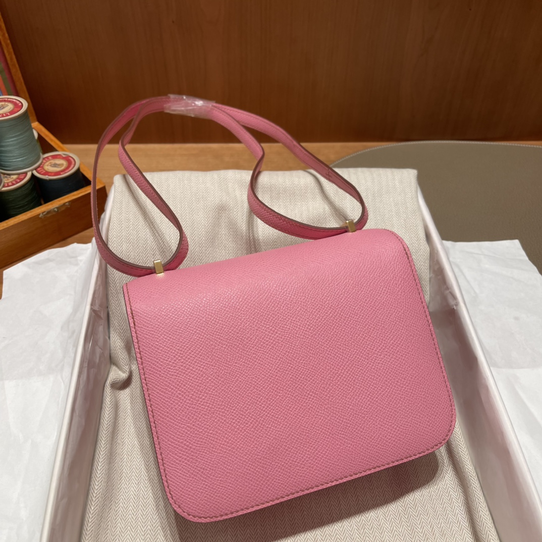 에르메스 콘스탄스18 사쿠라핑크 금장 앱송